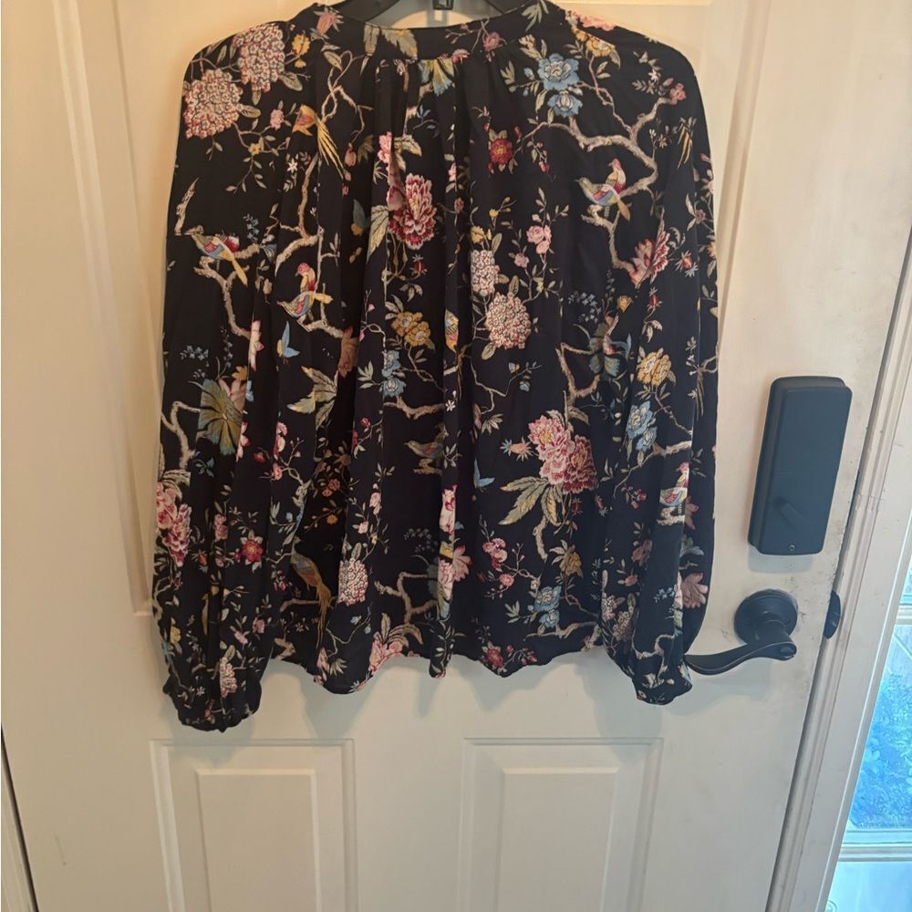 H&M Black and Pink Boxy Blouse with Notched Collar - Picture 3 of 6